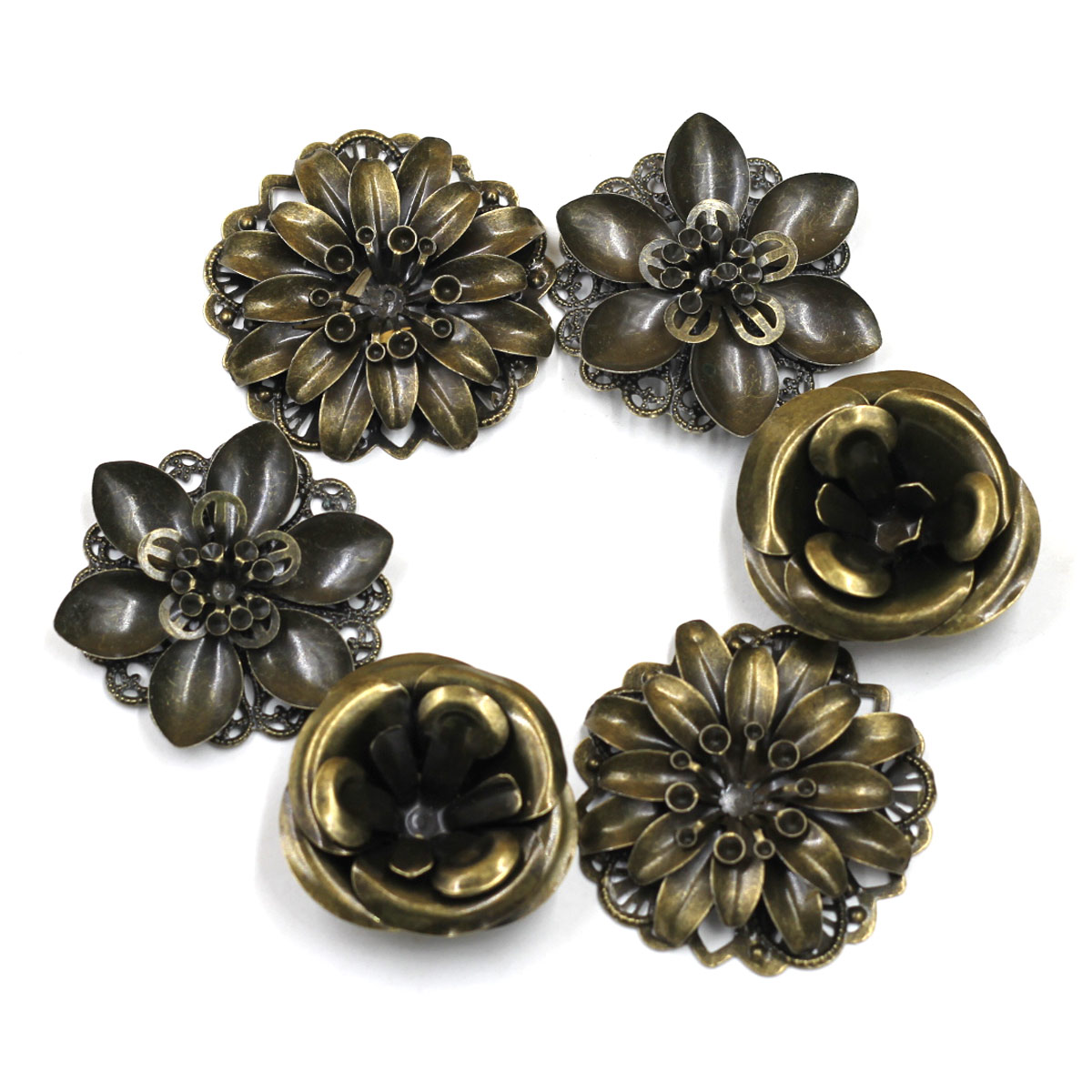 Craft Embellishments - 6 szt. Ozdoby połączenie kwiatowy wzór