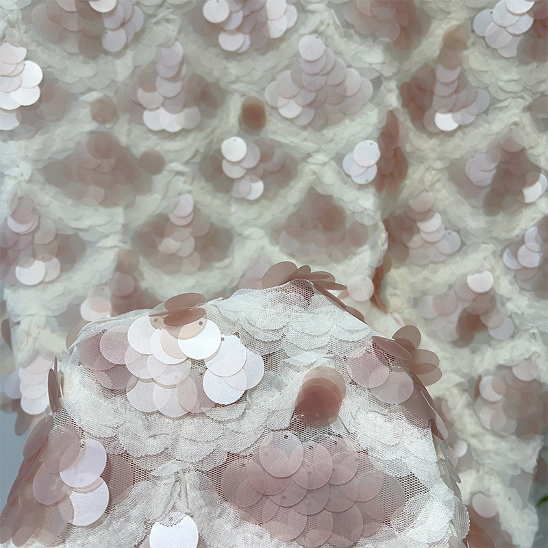 Tkanina siatkowa z bazą z tkan – Crystal Mesh Fabric recenzja i cena